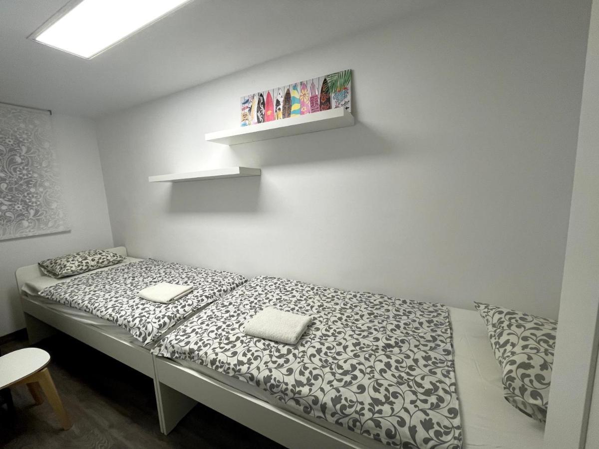 Sant Adria Beach Apartment Wi-Fi Parking Free ซานต์อาเตรียเดเบซอซ ภายนอก รูปภาพ